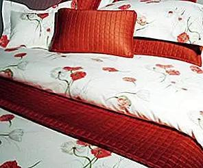 Красные постели мака от Revelle Красные постели мака от Revelle