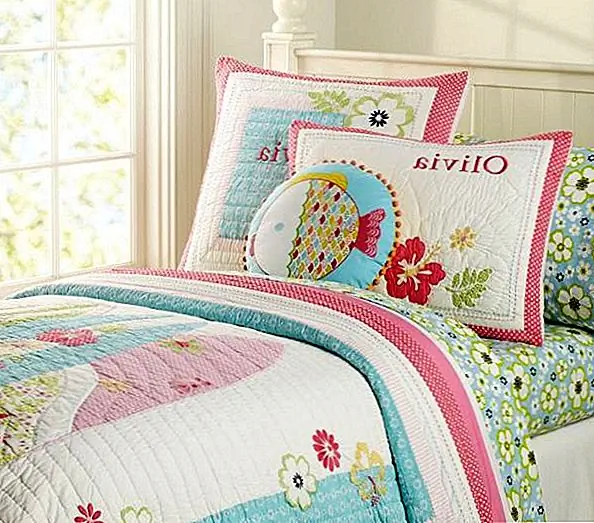 Комфорт этого прекрасного постельного белья обеспечивается мягкостью чистого хлопка и тем, что его можно предварительно промыть. Есть также другие функции, которые заставляют вас убедить, что это приятная и расслабляющая постель для радостной спальни вашего дома. Дети будут обожать прекрасную рыбу, доски для серфинга или милые цветы, которые появляются на ней, и красивые цвета, такие как розовый, светло-голубой, светло-зеленый и белый. Береговые стеганые постельные принадлежности могут также превратить вашу спальню в экзотическое место и представить, что вы уже на песчаном пляже и готовы попробовать некоторые потрясающие доски для серфинга. По цене € 26,64- € 154,93 это определенно может быть вашим!