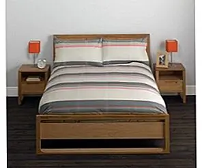 Сделайте свою спальню популярной красочной постелью