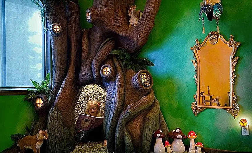 Superdad превращает спальню дочери в сказочную страну