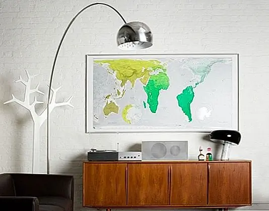 Карта Magnetic Future Map, разработанная Маркусом Кирби, составляет 40 "x 79", а также поставляется с небольшими магнитами, которые вы можете использовать по своему усмотрению. Доступно от DWR за 382,50 доллара.