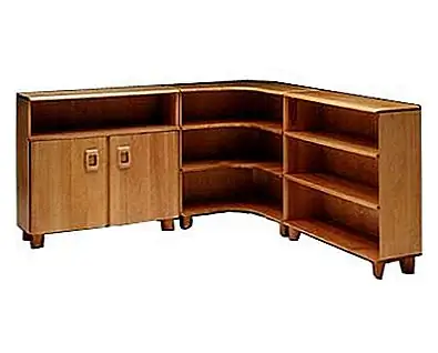 Угловой книжный шкаф от Хейвуд-Уэйкфилд