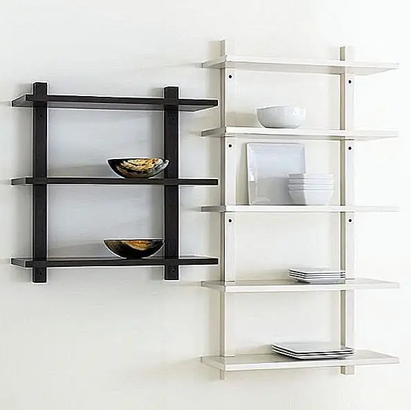 Простой настенный книжный шкаф