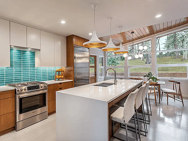 Очистите кухонные счетчики перед посещением покупателей. Изображение: CarsonSpeer Builders