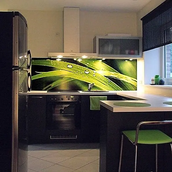 Глазные наклейки для переориентации личности дома