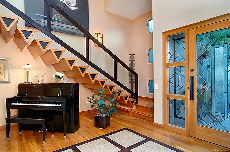 Многие системы могут помочь в чрезвычайной ситуации, например, спускаться по лестнице. Источник изображения: David Brandsen Construction