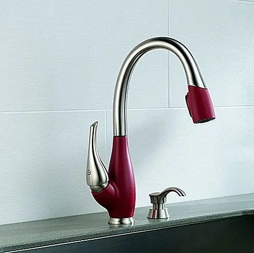 Металлический смеситель Delta Fuse отличается элегантным дизайном с нежными линиями, а также привлекательным взглядом благодаря красочным вставкам. Это арматура из нержавеющей стали, и она доступна в нескольких версиях: треснувший перец, перец чили или снежинка, которые являются акцентными цветами. Кран также оснащен технологией MagnaTite docking и Diamond seal, создающей инновационный элемент для любой кухни.