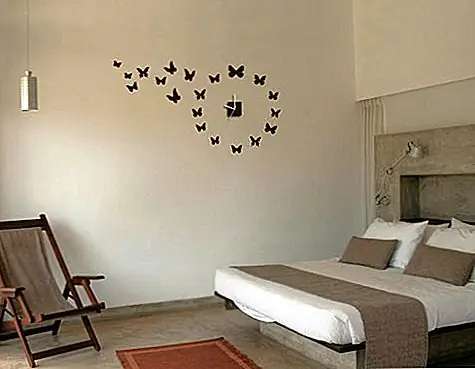 Наклейка на настенные часы на бабочках