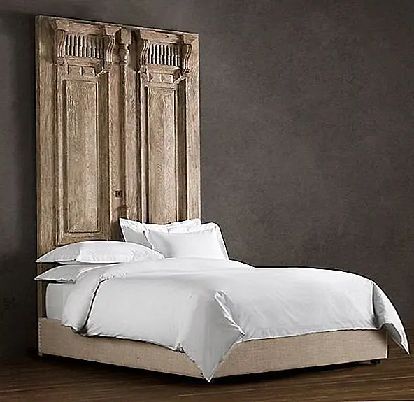 Резная дверная изголовь