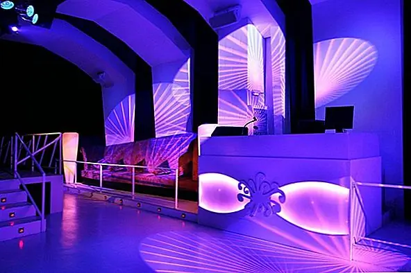 Увлекательный ночной клуб в Барселоне