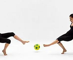 Ленивый футбольный стул