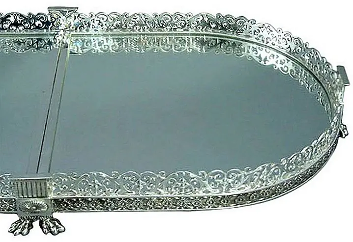 Посеребренное плато