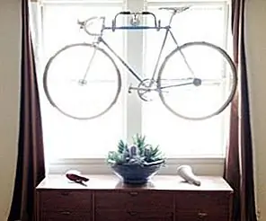 Три гениальных велосипедных вешалки с необычными дизайнами