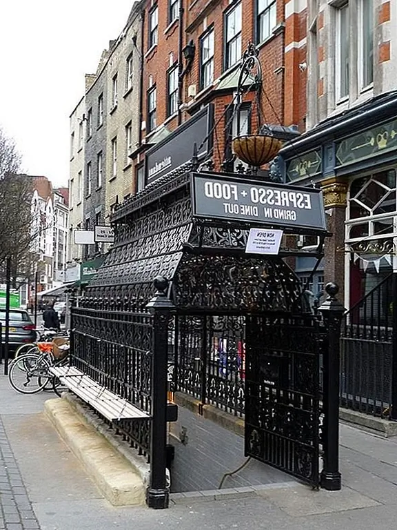 Викторианский туалет превратился в ресторан