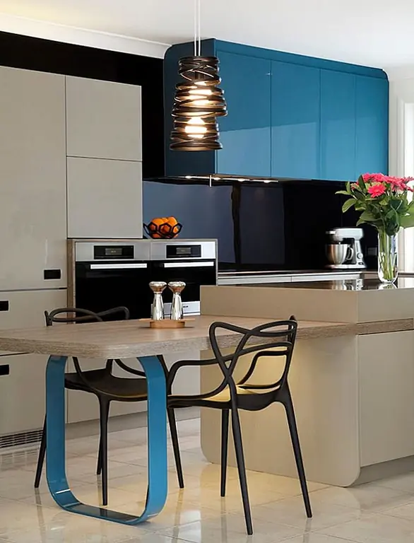 Подвесные светильники с креативными корпусами также являются надежным вариантом. Изображение: Понятия Гавина Хеппера