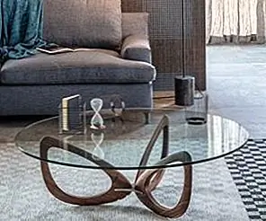 Современные журнальные столы с круглыми стеклянными топами и безвременными дизайнами