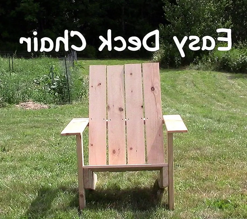 Эта упрощенная версия кресла действительно легко собрать и не имеет никаких кривых или необычных элементов, о которых можно беспокоиться. Ознакомьтесь с планами инструкций и начните с резки дерева. Когда все части собраны, сборка может начаться. Сделайте ноги, затем сиденье, затем руки и спинку. Поместите их все вместе, и они должны идеально вписаться, как кусочки головоломки.