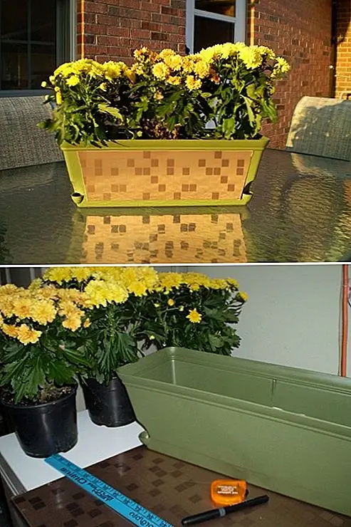 Первый проект требует нескольких простых принадлежностей, таких как простой плантатор, медная панель, некоторый клей, прозрачный силиконовый затылок и, конечно же, цветы. Это своего рода проект макияжа, призванный сделать плантатор более подходящим для сезона.