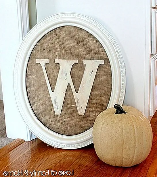 Burlap в качестве декоративного декора