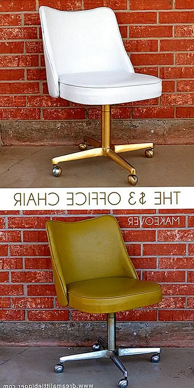 Но ткань - это не единственный вариант. Вы также можете использовать краску, чтобы изменить внешний вид старого офисного кресла. Эта идея описана в dreamaliitlebigger, где вы также найдете учебник для макияжа. Вам понадобится стул с виниловым сиденьем и спинкой, виниловая краска, ржавая металлическая грунтовка и золотая краска для распыления, а также лента. Вы можете просто нарисовать стул другого цвета или использовать трафарет для создания рисунка.