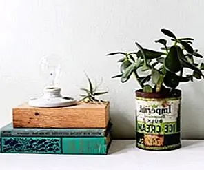 Деревянная деревянная настольная лампа DIY