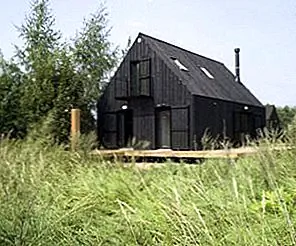 Сладкий летний домик на Волге