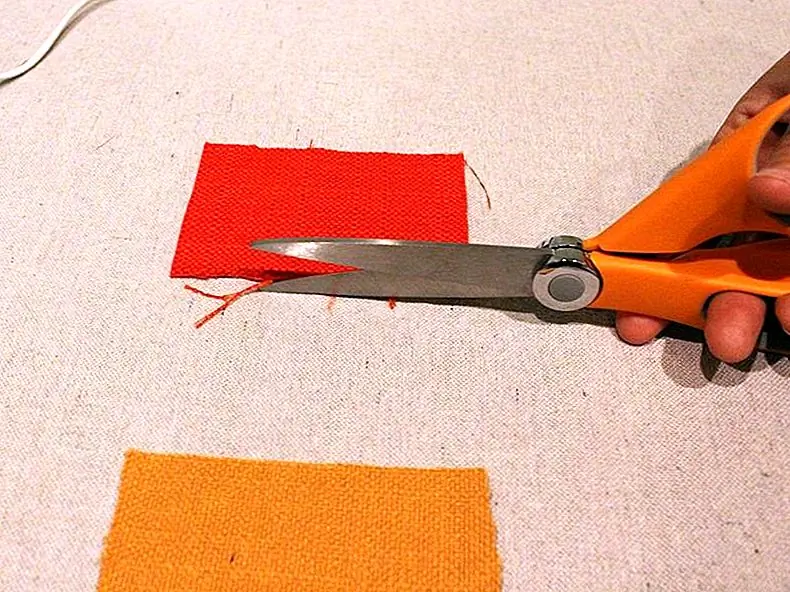 Шаг 7: Обрежьте все бродячие нити.