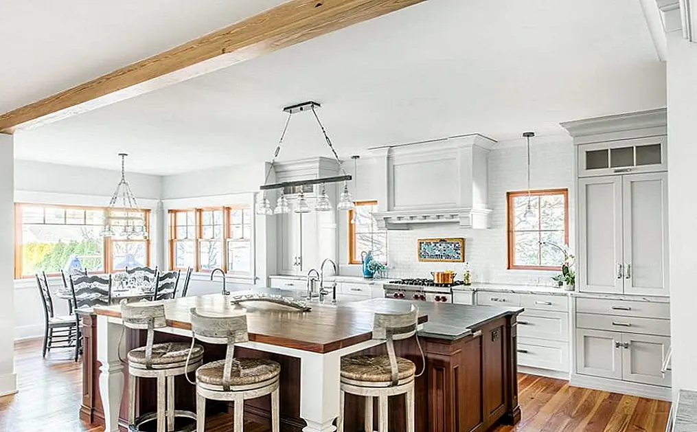 Оставьте комнату в своем бюджете за непредвиденные непредвиденные обстоятельства. Изображение: Пользовательские дома CMM