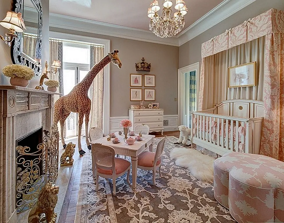 Идите вперед, не стесняйтесь побаловать себя. Изображение Via: Kristin Ashley Interiors