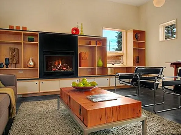 Современная гостиная обычно требует современного журнального столика. Если вы для простых, скульптурных линий для мебели и декора по всей комнате, то журнальный столик должен быть отражением этих элементов в сжатой форме. Он должен быть репрезентативным для стиля, который вы выбрали, и для декора в целом.