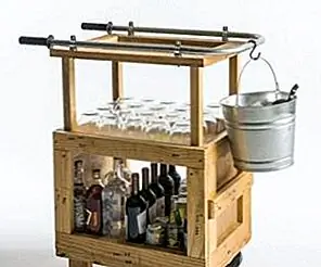 Сбор мебели из ящиков для транспортировки