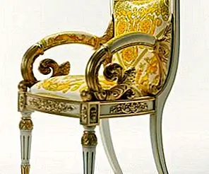 Роскошный стул Versace Vanitas