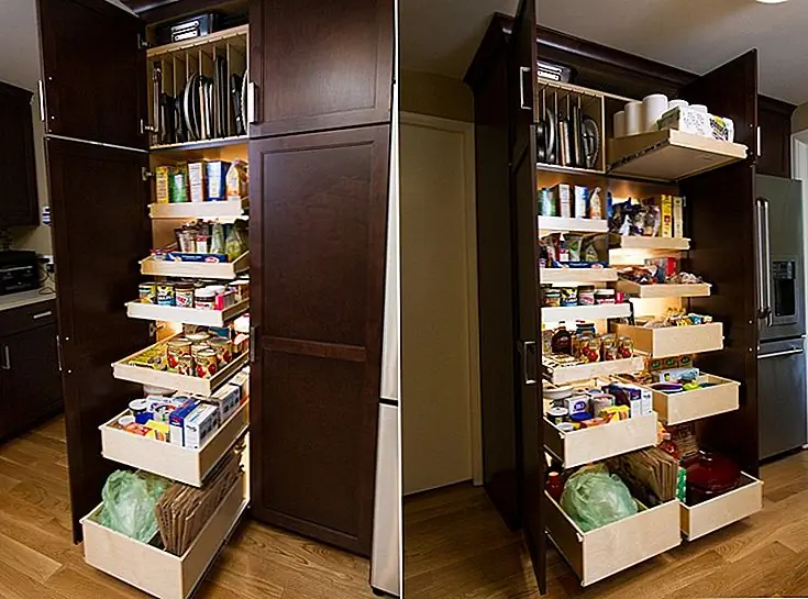 В большой кладовой могут быть два комплекта раздвижных полок. Их можно разместить на разных высотах, чтобы разместить все, что нужно хранить там, и к ним можно получить доступ независимо. {Найден на полке}.