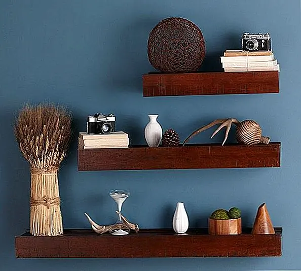 Они сделаны из дерева, которое обогащено темным, деревенским пятном, отсюда и уникальный вид. Они входят в коллекцию Benchwright и выпускаются в трех разных размерах: 2 'широкие x 5 "глубокие x 4" высокие; 3 'шириной х 5 "в глубину х 4 дюйма и высотой 4 дюйма х 5 дюймов в высоту. Вы тот, кто знает ваш дом лучше, поэтому вы должны принять решение о размерах. Полки просты в установке, но если у вас все еще есть проблемы с этим, попросите профессионала о помощи или просмотрите видео, в котором рассказывается, как это сделать. Доступно с 28,61 д.