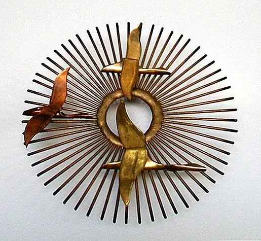 Сундук с солнечными лучами