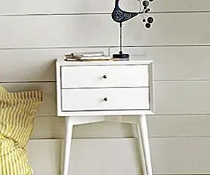 Шикарная и простая ночная стойка середины века