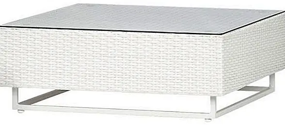 Однако, вероятно, будет хорошая идея сохранить его под крышкой, когда наступит зима. Он прочен и может поддерживать все, что вы можете разместить на столе, но он также очень легкий, поэтому его легко переносить и перемещать из одного места в другое. Он изготовлен в Китае и доступен за $ 149 от CB2.