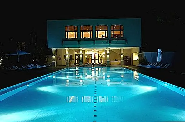 Ананда В роскошном спа-центре Гималаев