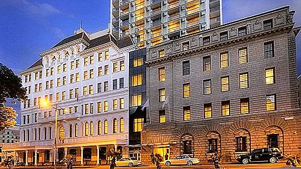 Классический отель Taj Cape Town