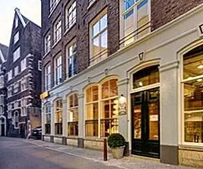 Сложный и элегантный с современным твист - отель V Nesplein