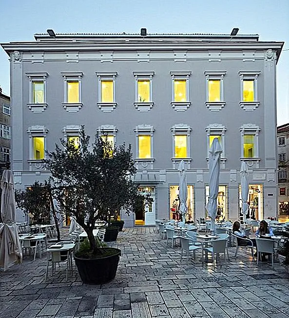 Хостел Golly ± Bossy От торгового центра Хостел в Хорватии