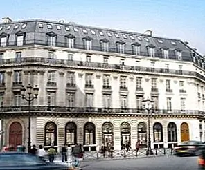 Новый отель W в Париже