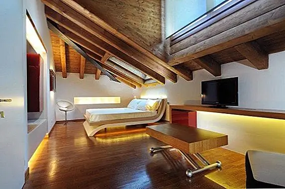 Первоначальная структура и большинство оригинальных элементов были сохранены в процессе обновления. Роскошный отель с современным интерьером оформлен в минималистском стиле. Основная идея этого проекта заключалась в том, чтобы создать контраст между историей здания и древним фасадом и современным интерьером.