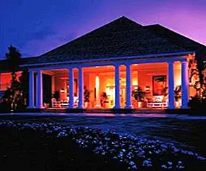 Роскошный клуб Карибского океана, Багамские острова