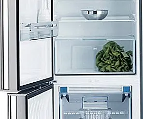 Холодильник Electrolux с морозильной камерой