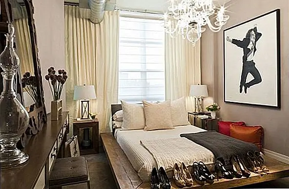 Это пространство должно быть украшено цветом, который вам больше нравится. Он должен отражать вашу личность и ваш характер. Постарайтесь выяснить свой стиль и выбрать мебель и аксессуары, которые вас представляют. Вы можете включить туда предметы, такие как ваши любимые книги, журналы, краску и кисти, если вы хотите рисовать или какие-либо другие предметы, которые вы можете использовать для своего хобби. Старайтесь не молиться о стереотипах и стараться быть оригинальными и креативными. {Источник изображения: 1,2,3,4,5,6,7 и 8}.