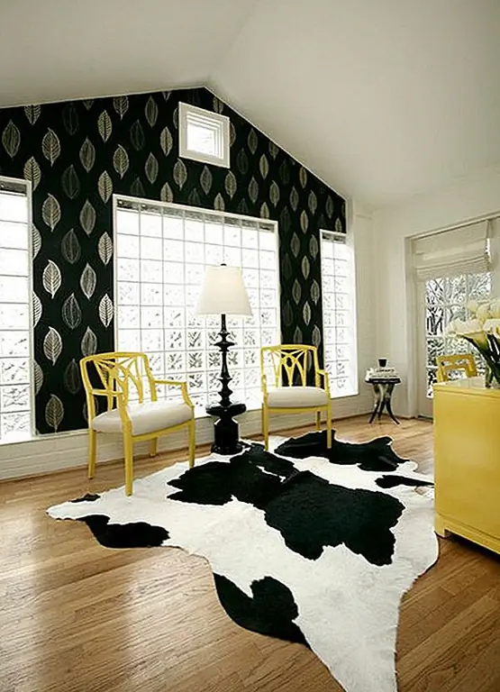 Не бойтесь смешивать разные модели. Это может иметь интересный эффект. Однако при смешивании и сопоставлении шаблонов старайтесь сосредоточиться на одной области комнаты, чтобы сделать это, вместо того, чтобы захватить все пространство с большим количеством шаблонов, которые не совпадают. Последний может создать конфликт стиля, вместо того чтобы гарантировать, что разные стили дополняют друг друга.