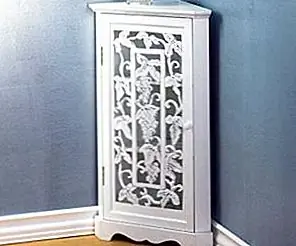 Угловой шкаф для ванной комнаты