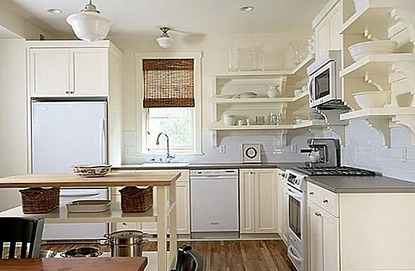 Открытые полки.