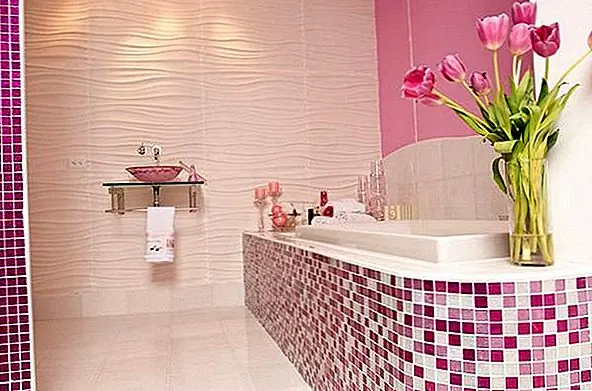 Вам не обязательно выбирать один оттенок розового и использовать его для украшения всей ванной комнаты. Вы можете смешивать и сочетать несколько тонов, а также играть с различными текстурами для разнообразного и стильного декора.